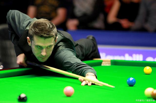 让他在防守 让他在防守